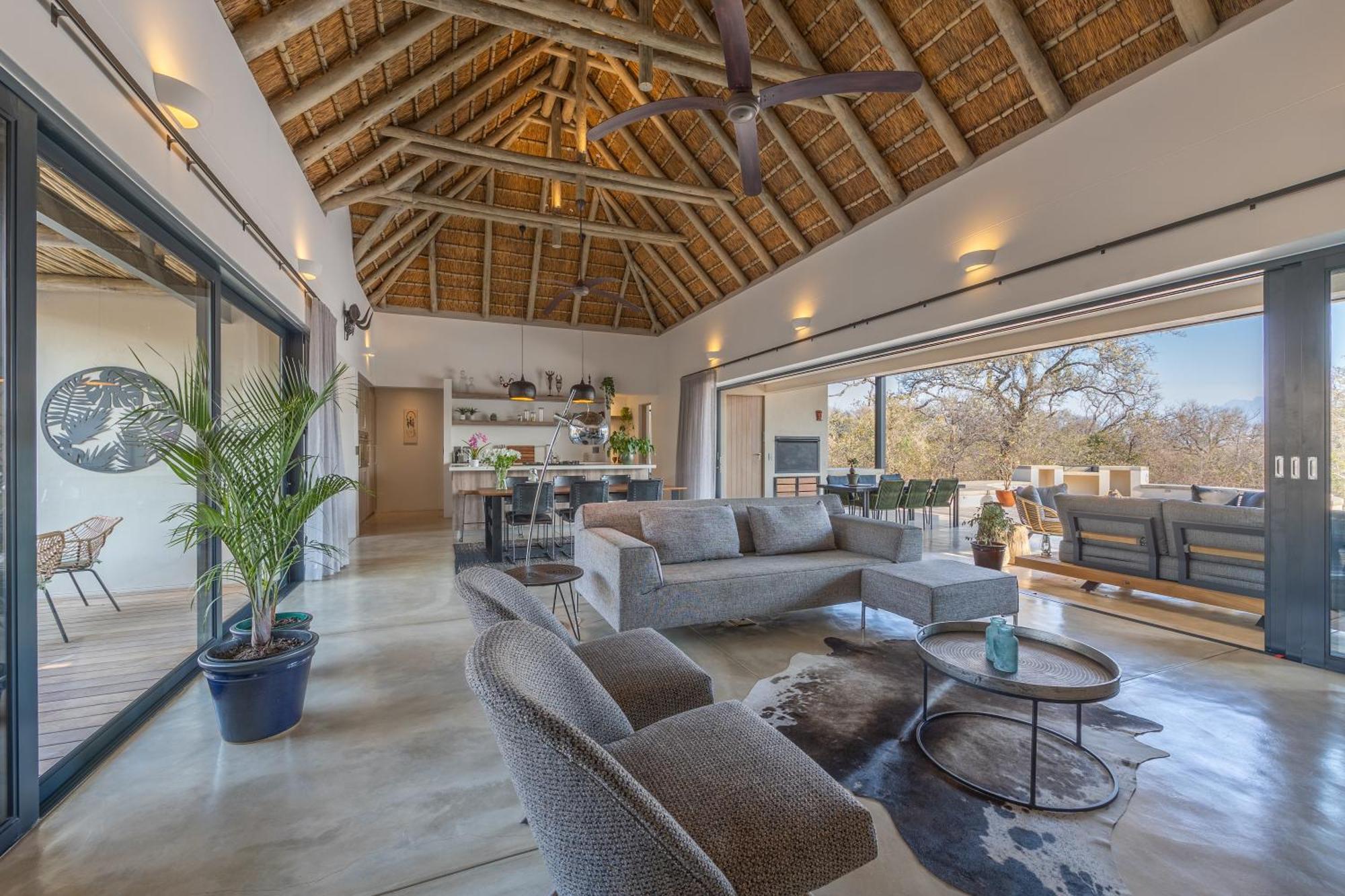 Villa Lanterfant - Luxury Stay In Nature - Solar Powered Hoedspruit Exterior photo